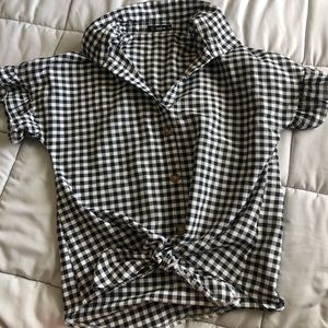 Button down short sleeves blouse